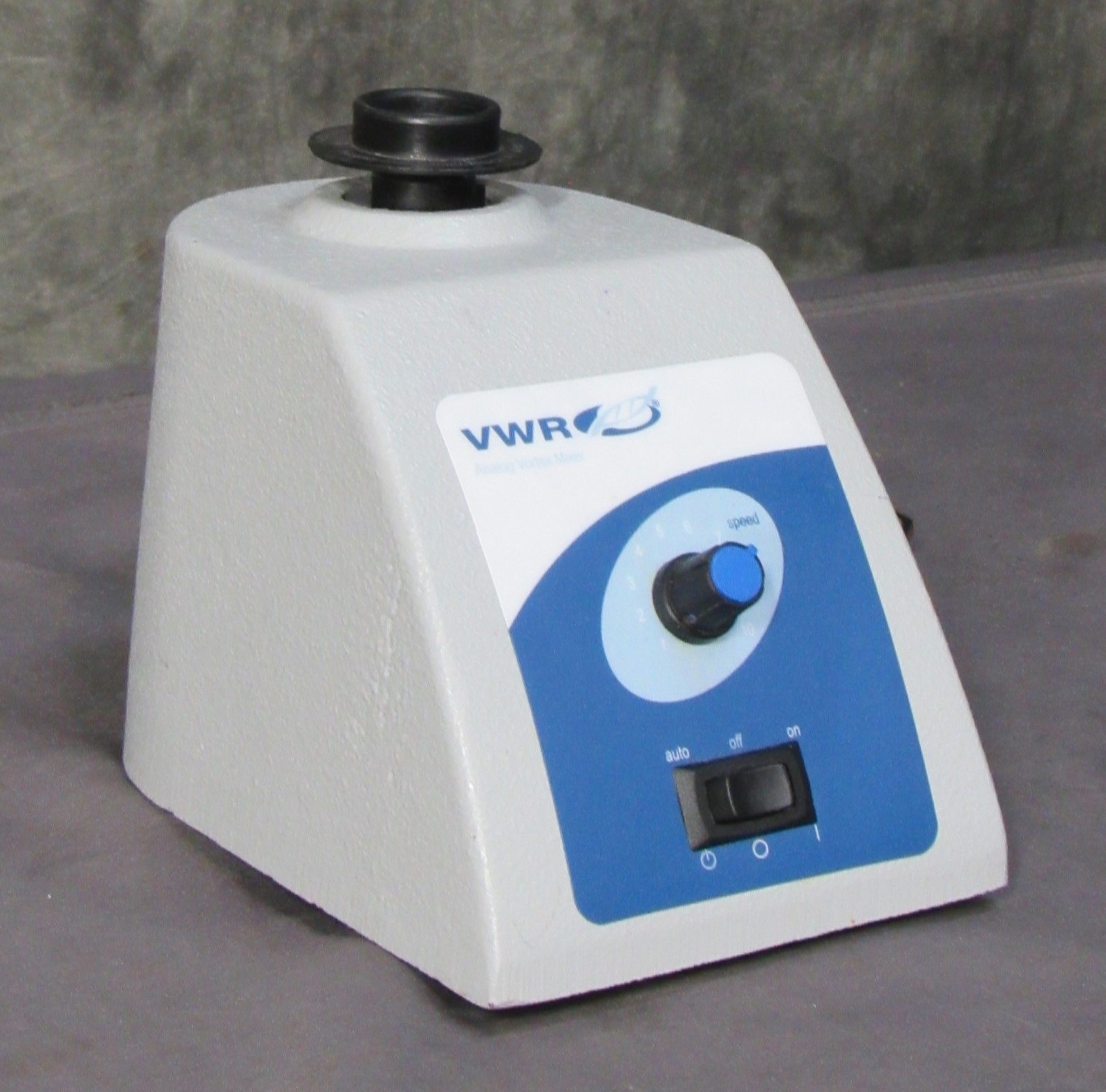 VWR Analog Vortex Tube Touch Mixer