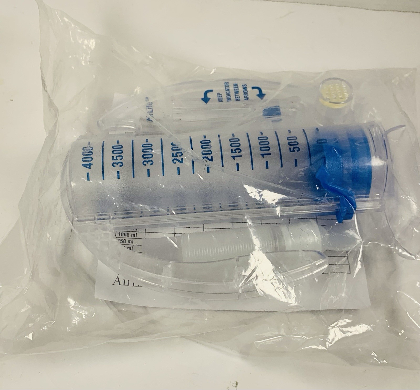AirLife Volumetric Incentive Spirometer with One-Way Valve 4000 mL 001901A NEW