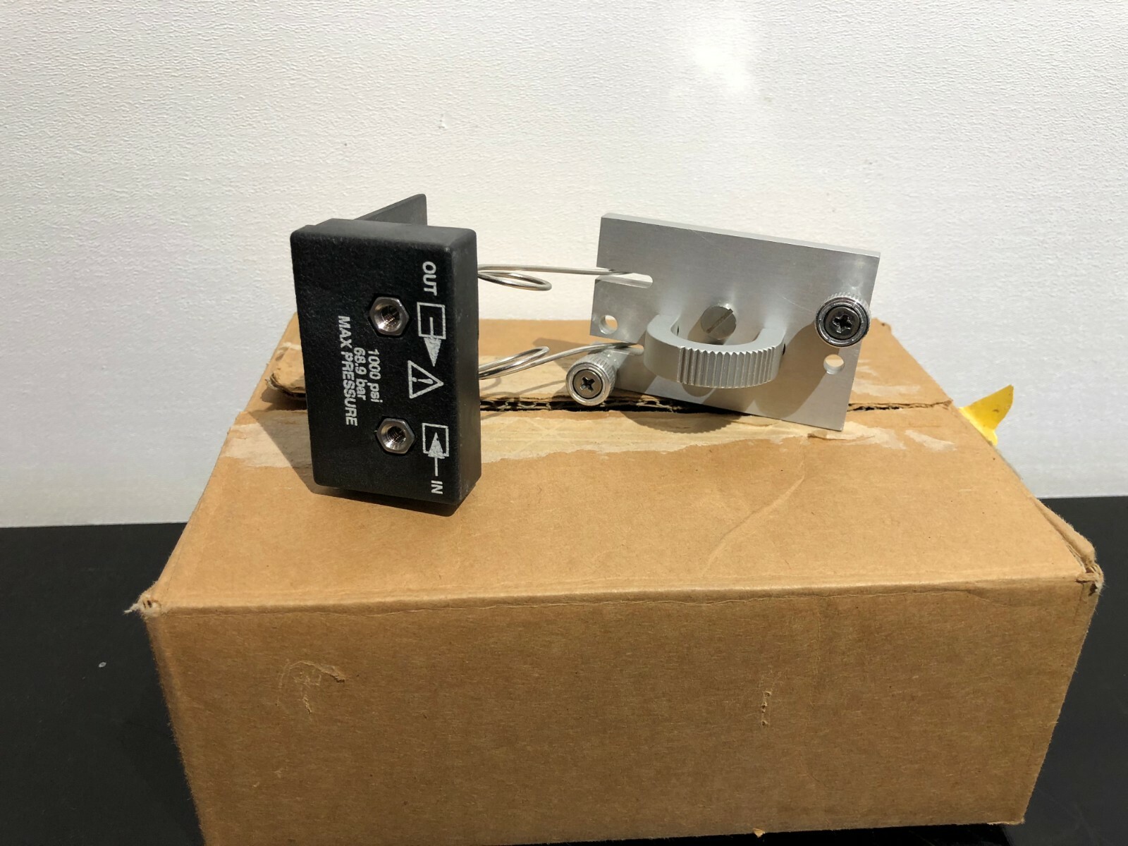 Unbranded HPLC Standard Flow Cell 1000 psi 68.9 Bar Max Pressure w Warranty