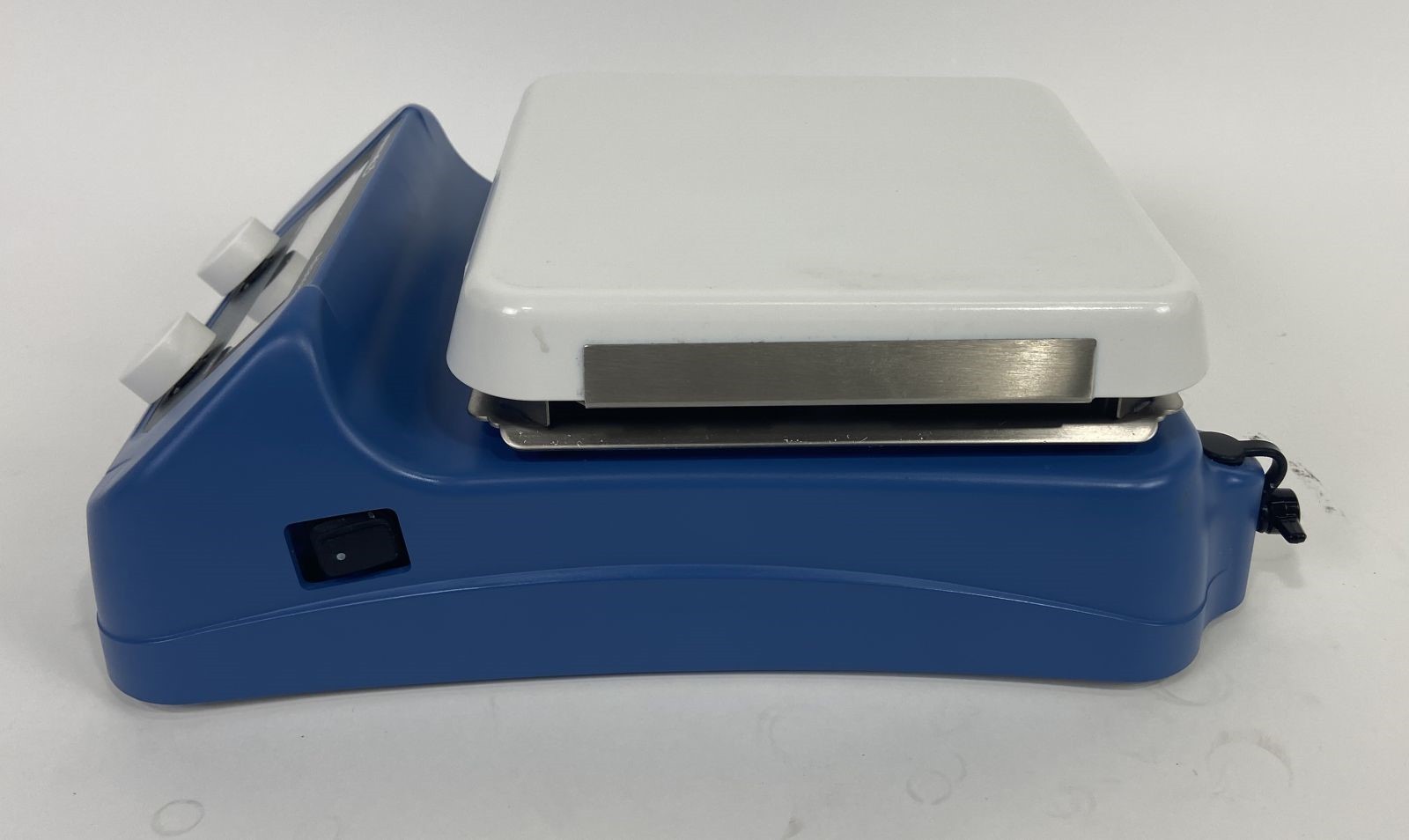 VWR 76447-044 7×7″ Ceramic Lab Hotplate Stirrer 500°C 60-1600 RPM