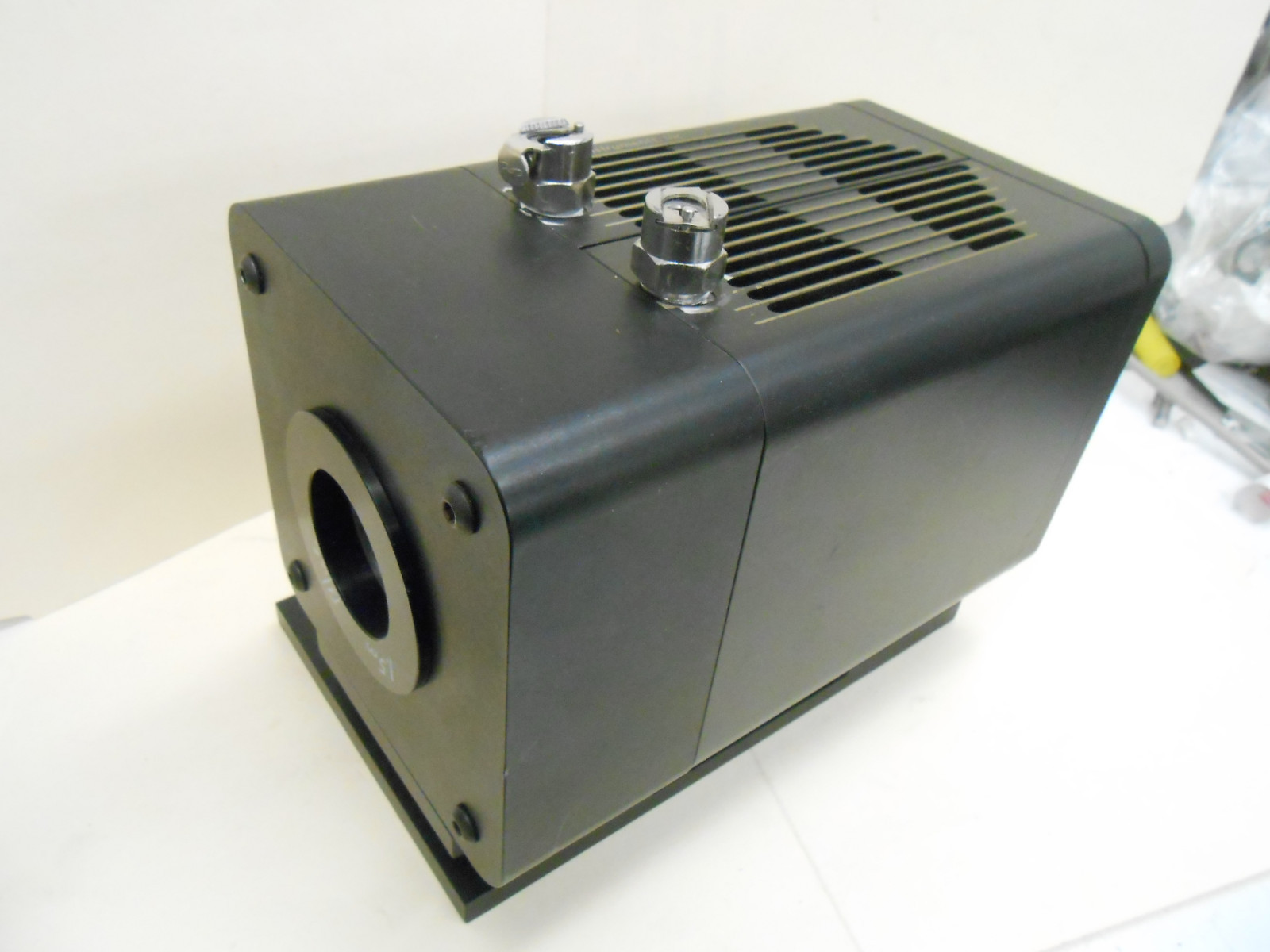 PRINCETON INST. NTE/CCD-1340/100-EMB BACK ILLUMINATED CAMERA & 1.5m BLUE FILTER