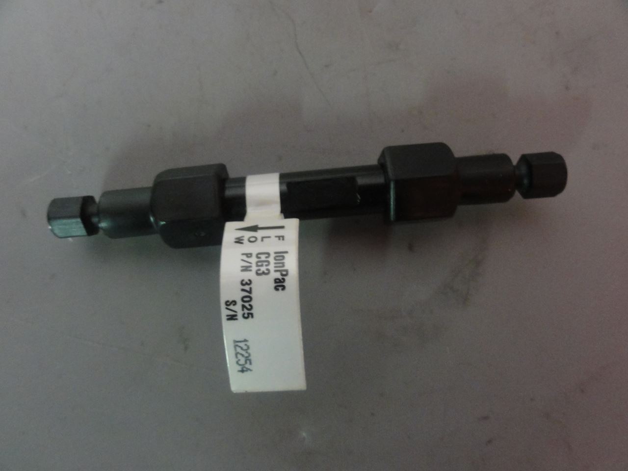 Dionex IonPac CG3 Guard 4 X 50 mm Column P/N: 037025 (1999/2000) Lot of 2- New (