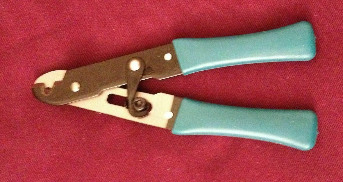 Green Colored Plier-Type Capillary Tubing Cutter for 1/16″ OD HPLC Tubing, New