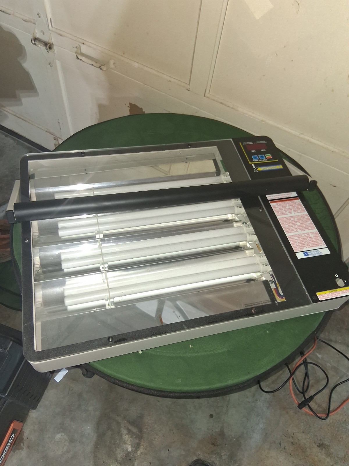 National Biological HandiSol II UV Tube Phototherapy Lamp w/ Timer, Bench Top