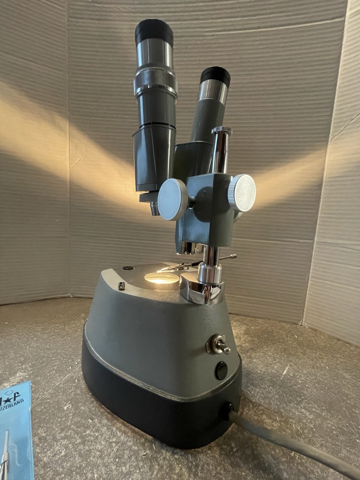 GIA Gem Detector Microscope No. 73-105 Tested Turns On Please Read Desc ….#986