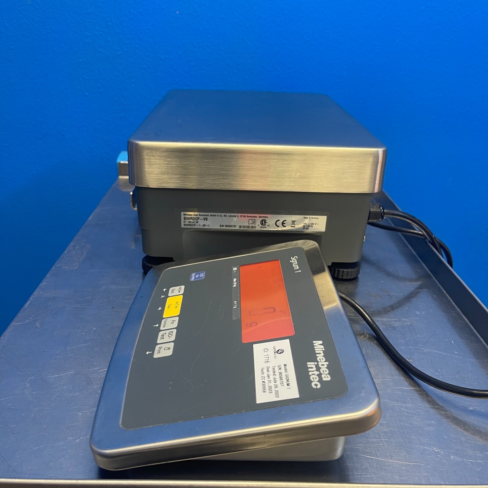 Minebea Intec Signum SIWRDCP-V9 Washdown Level 1 Industrial Scale 35 kg x 1.0 g