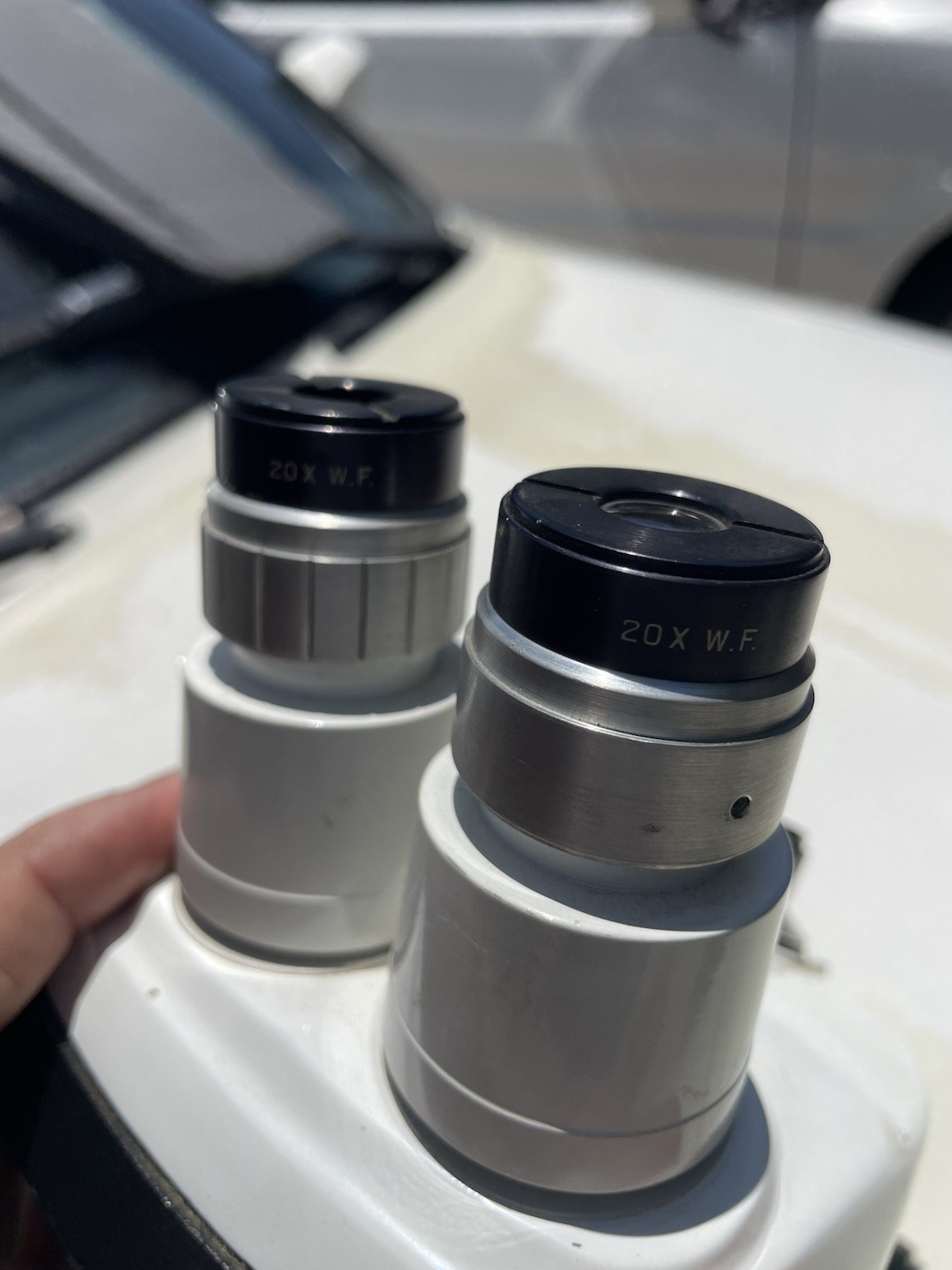 Bausch & Lomb StereoZoom 4 Microscope 0.7x to 3.0x w/ 20x Eyepieces