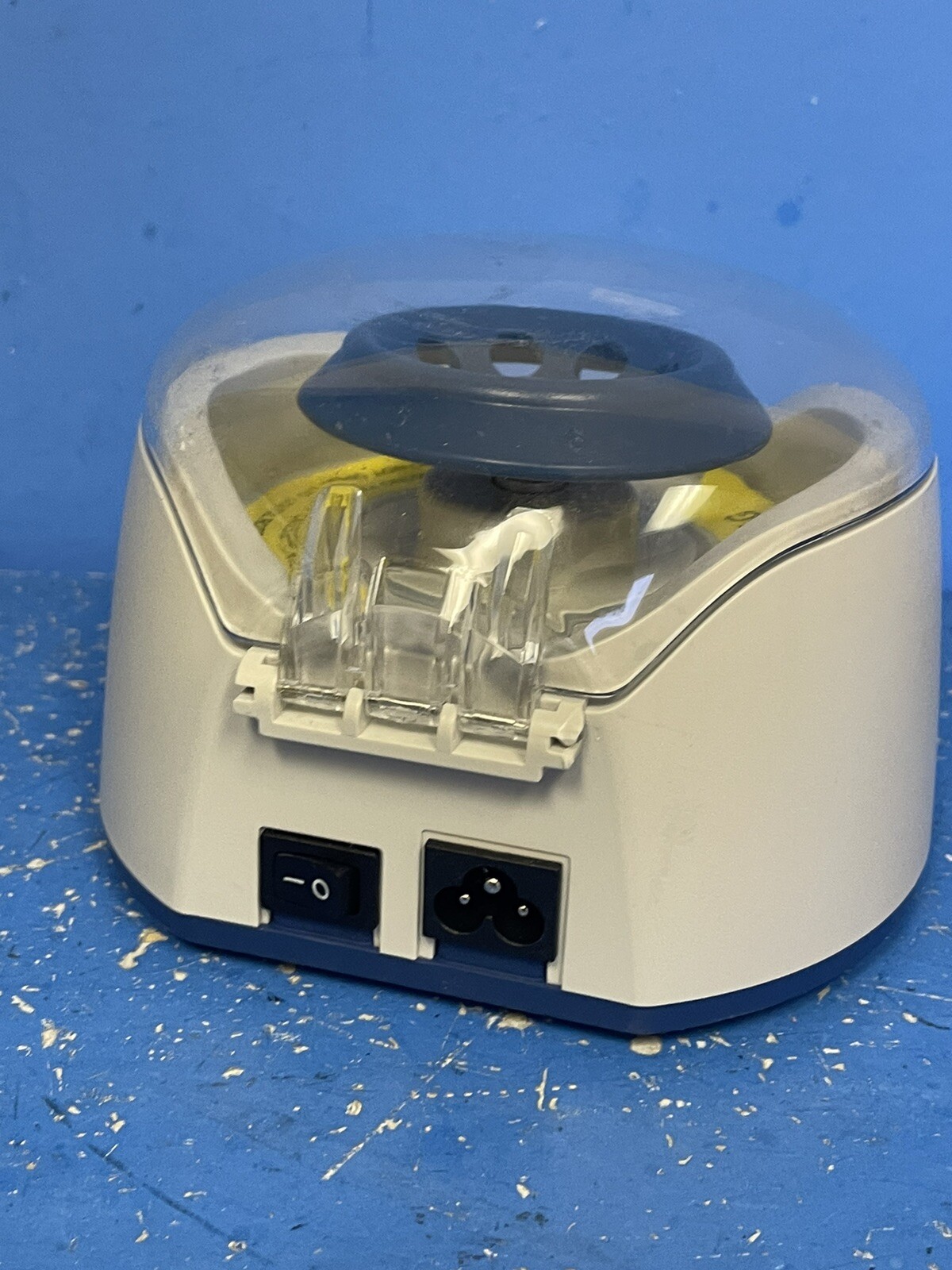 VWR Mini Benchtop Centrifuge 20W 3A amps AC100-240V 50/60Hz C0803 76269-066