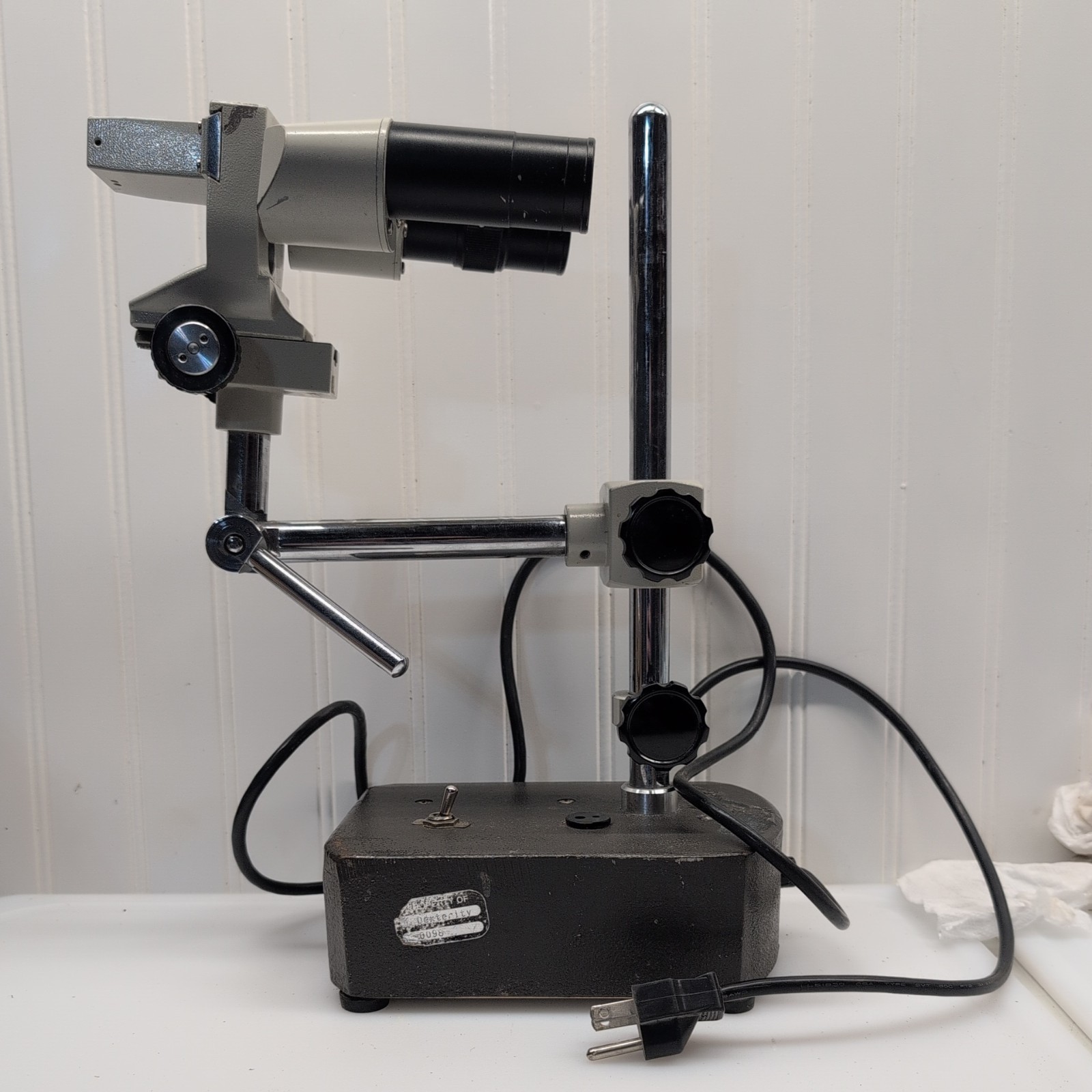 Meiji Techno BM Stereo Microscope Head WIth 2x W10X Eyepieces Model 28698