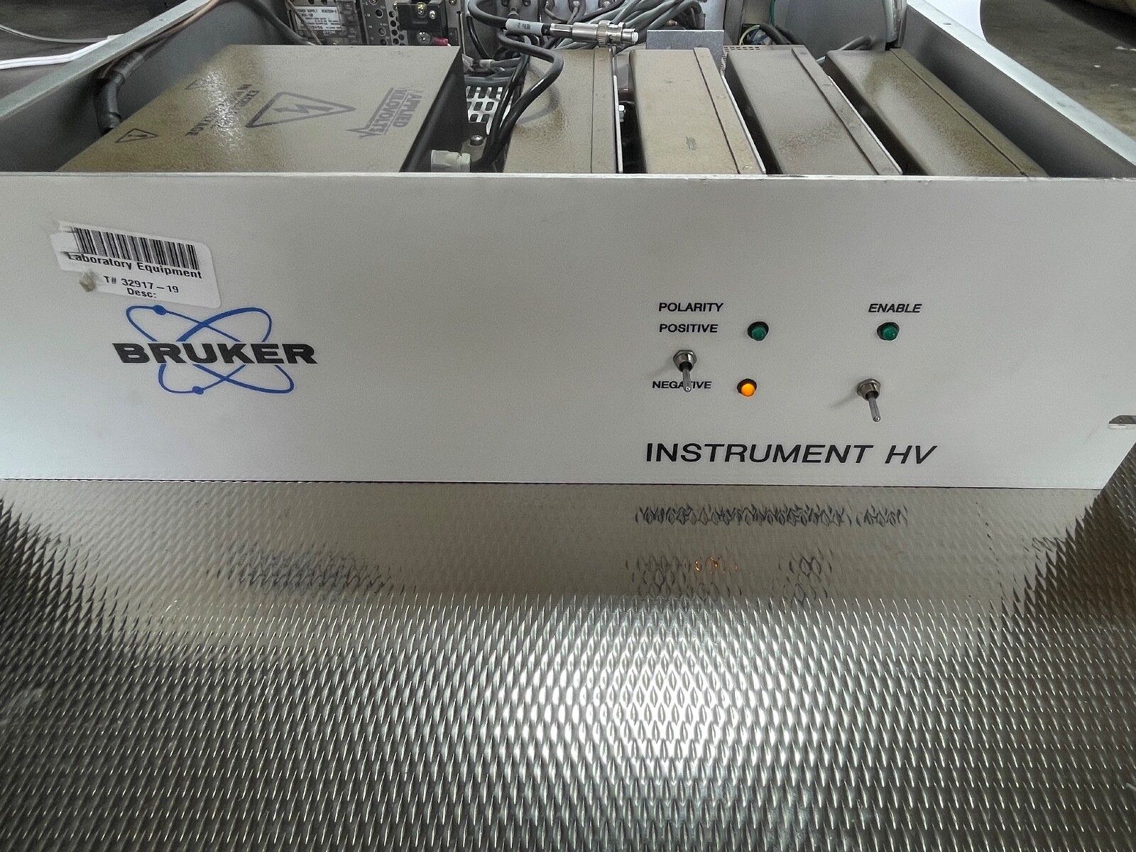 BRUKER INSTRUMENT HV 100-240V 50/60HZ 2A 250V – Used, with Scratches