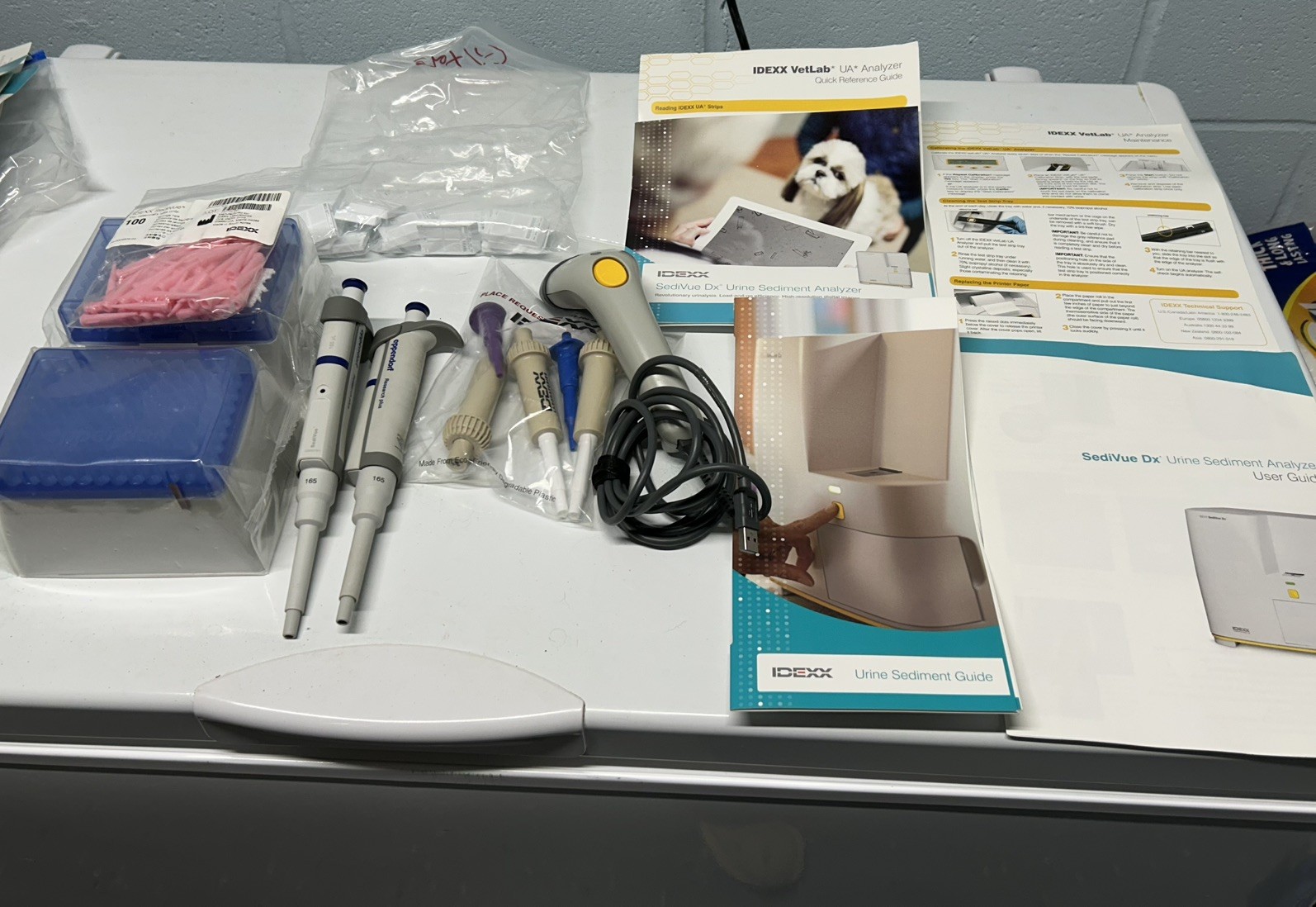 Idexx. Veterinary Lab Equioment