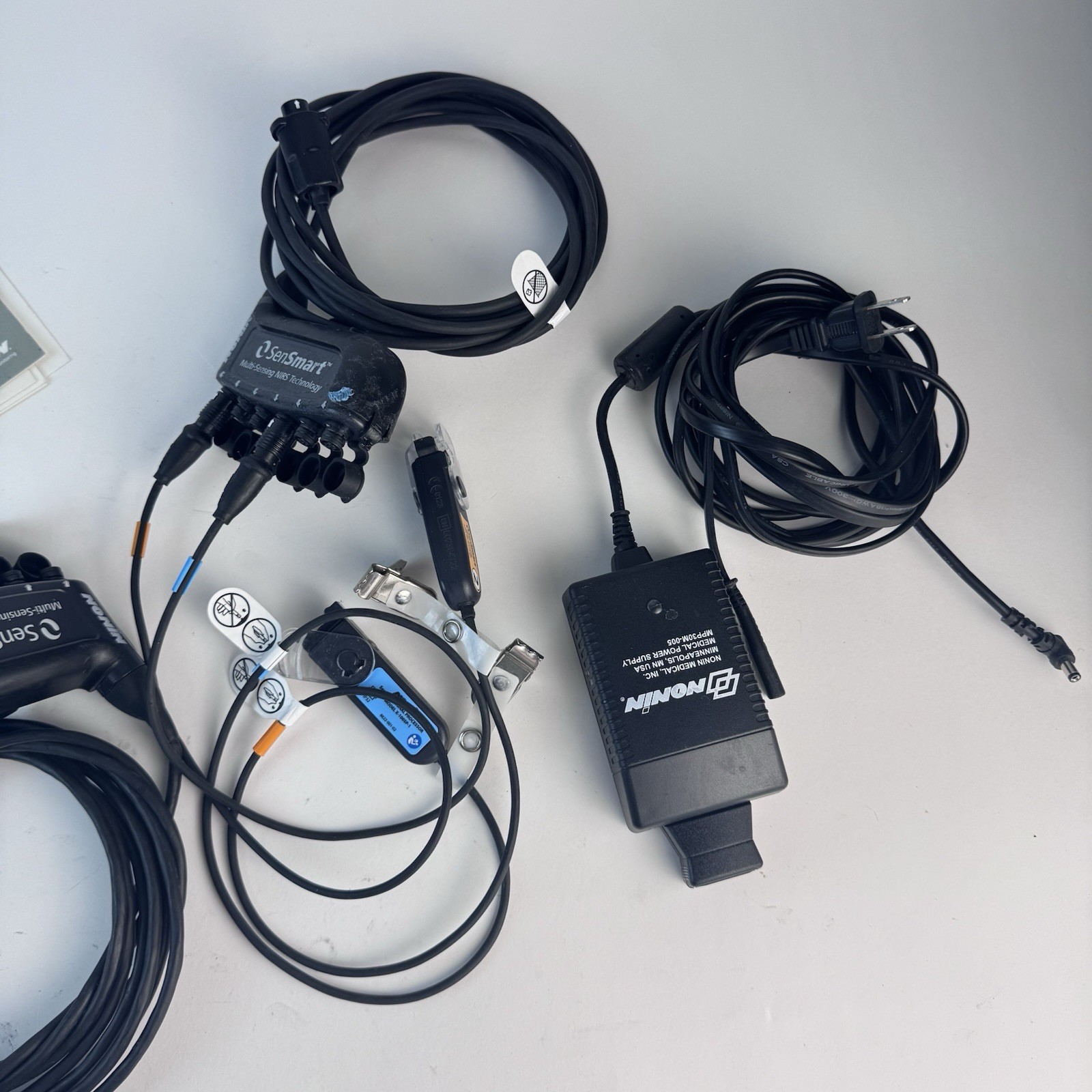 Nonin Medical SenSmart X-100M Oximeter Sys Monitor W/ PSU & Accessories (F538)