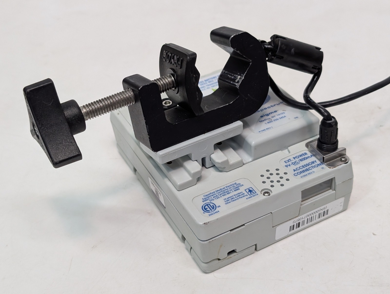 Baxter Sigma Spectrum Infusion Pump With Battery, Adapter, Mount, Single Item
