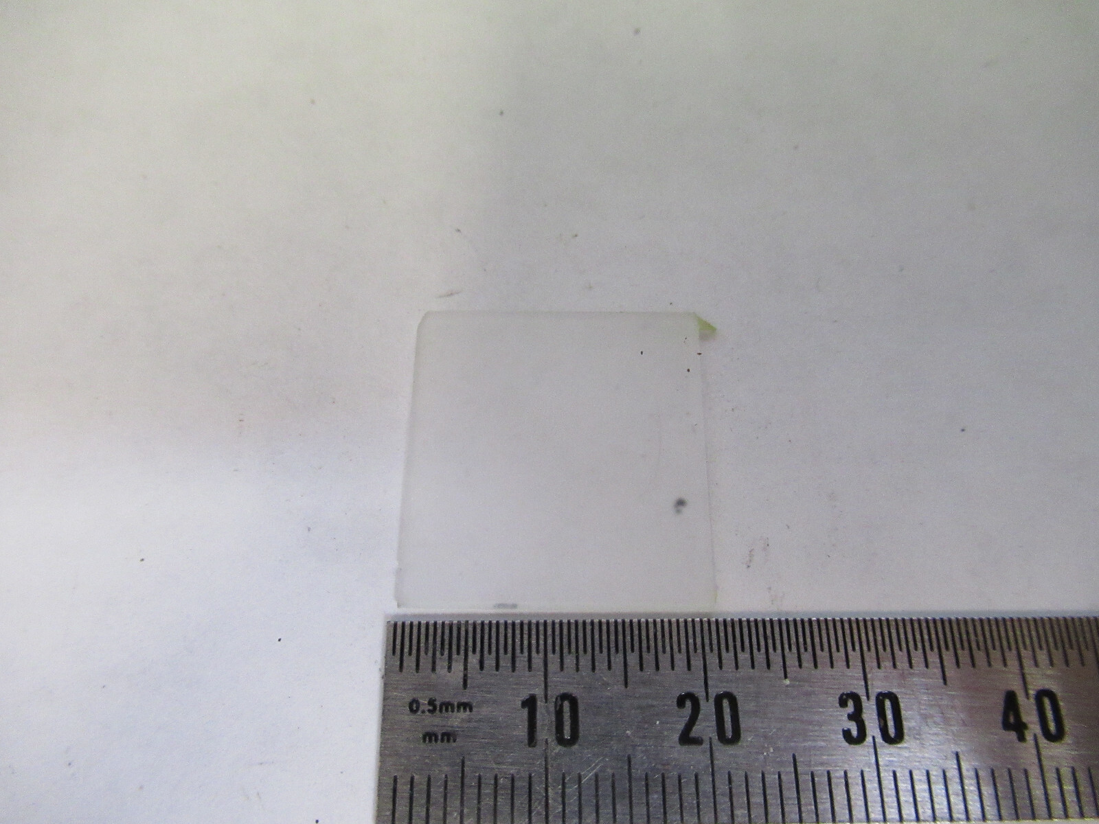 QUARTZ SYNTHETIC AT-CUT PIEZOELECTRIC PLATE AS PICTURED X6-A-148