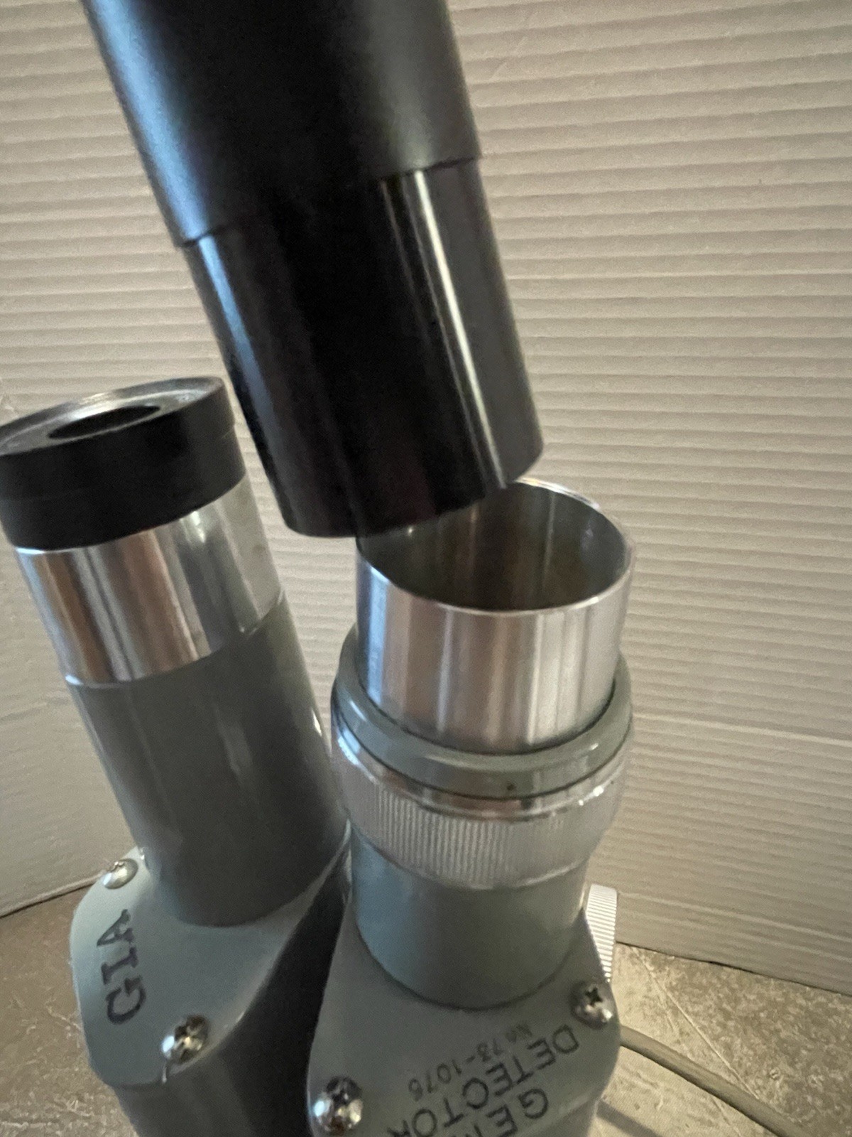 GIA Gem Detector Microscope No. 73-105 Tested Turns On Please Read Desc ….#986