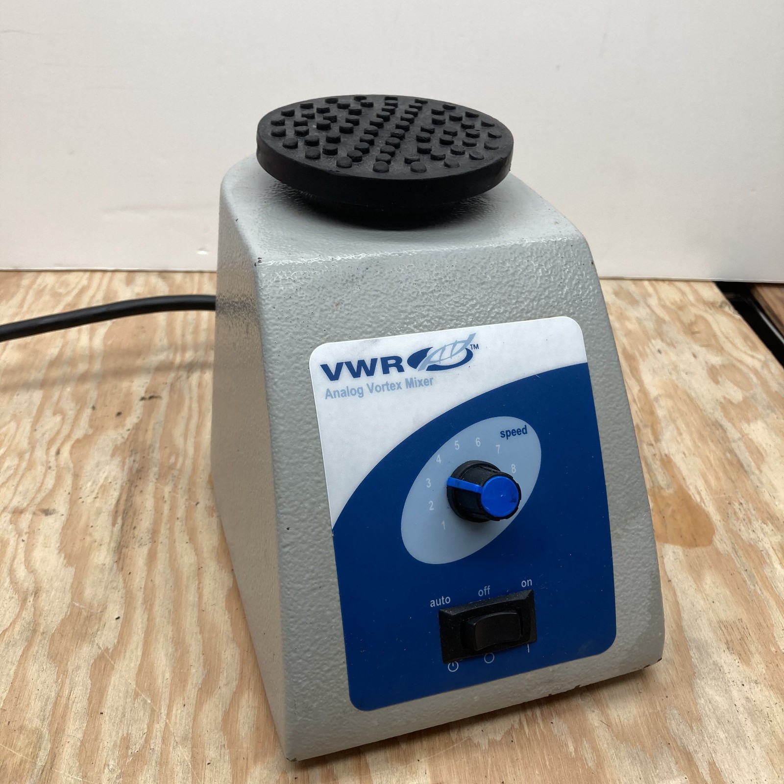 VWR Analog Vortex Mixer Model 945300 – 58816-121