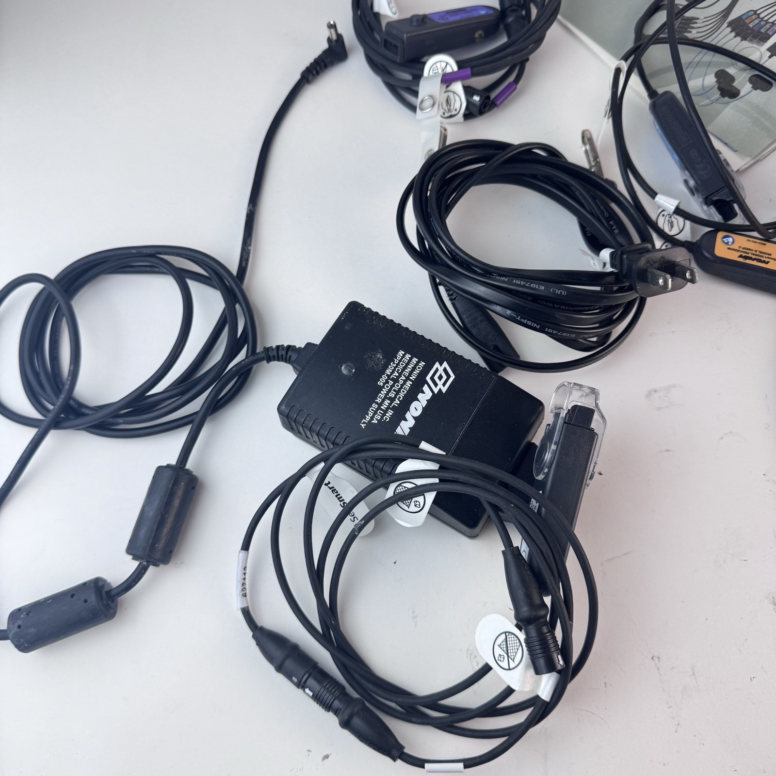 Nonin Medical SenSmart X-100M Oximeter Sys Monitor W/ PSU & Accessories (F538)