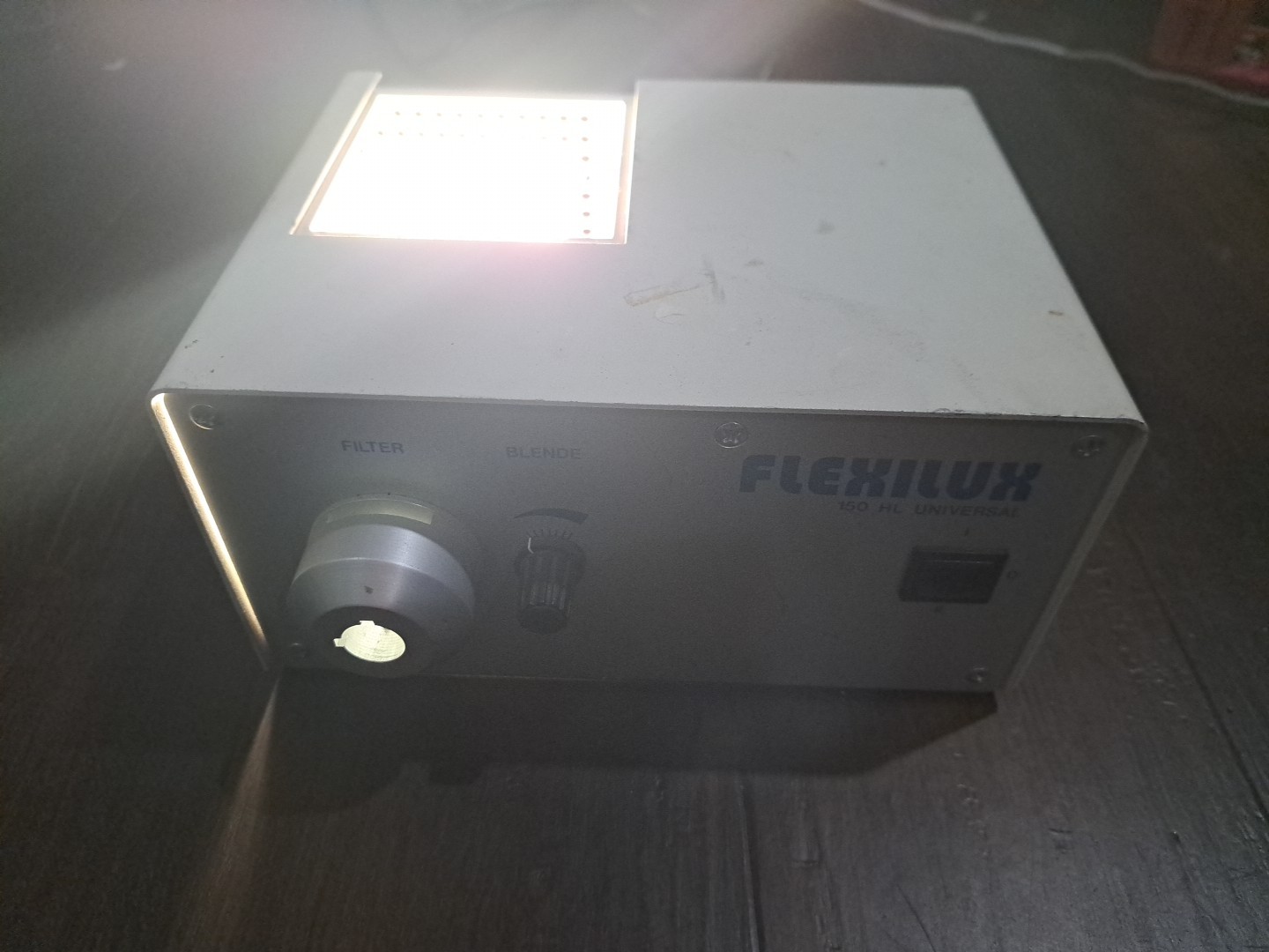 Schölly – Flexilux 150 H Universal – Halogen Cold Light Source