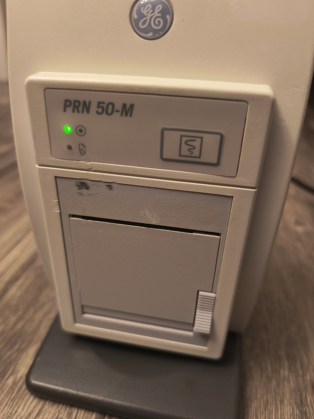GE PRN 50‑M Thermal Recorder Printer Powers on + Mount & Paper & Power Cable