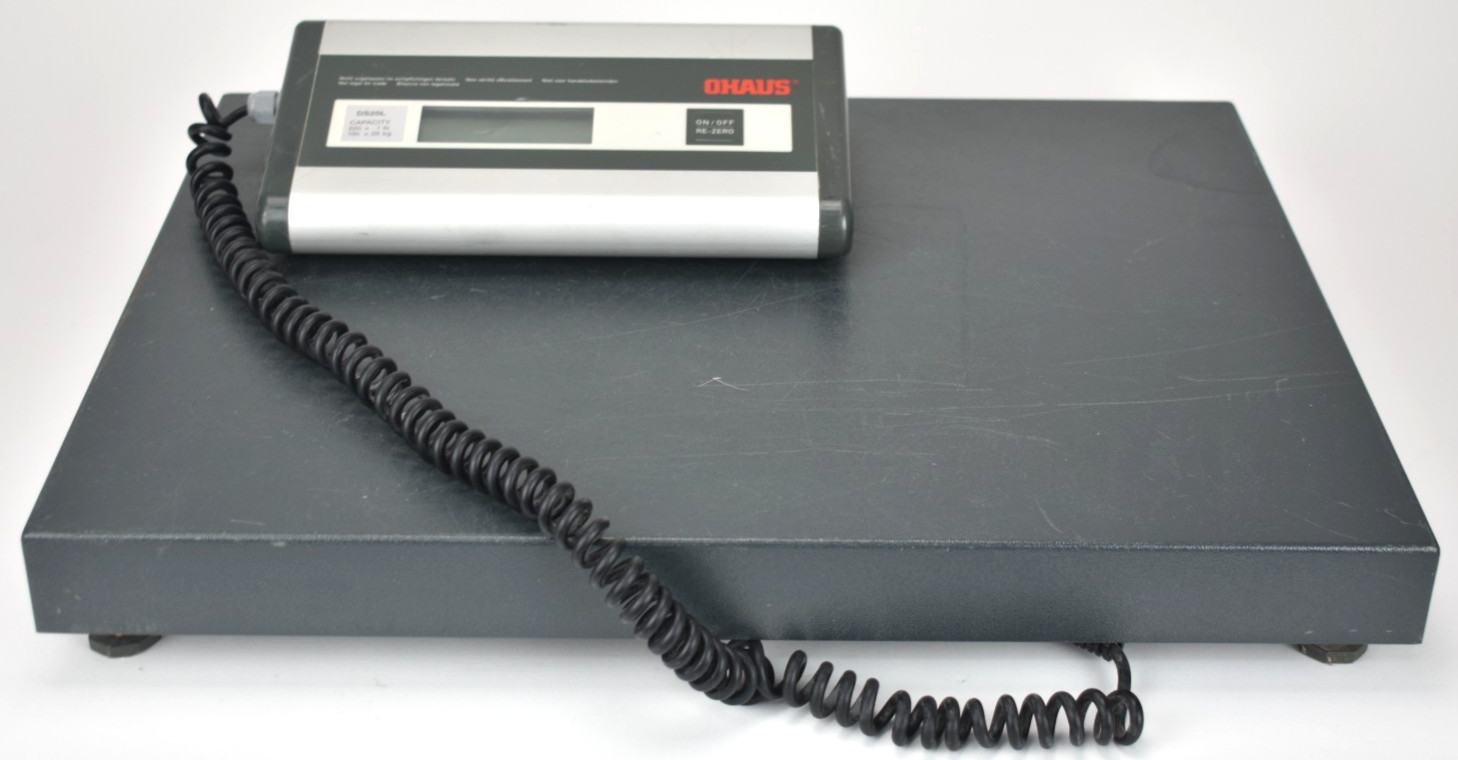 Ohaus DS20L Platform Scale 220 X 0.1 lb / Metric 100 x 0.05 kg – 15.75″ X 20.50″
