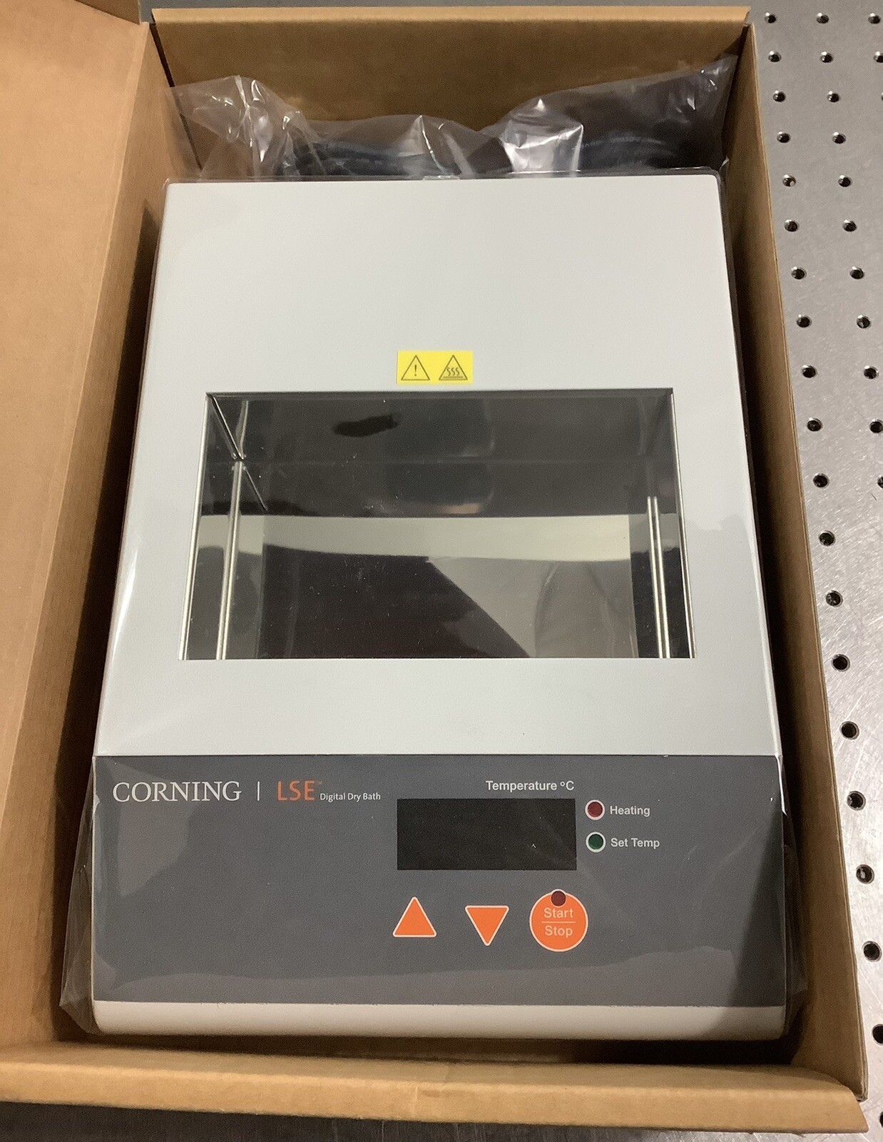 Corning LSE Digital Dry Bath Heater 6786-DB with 230 EU Plug
